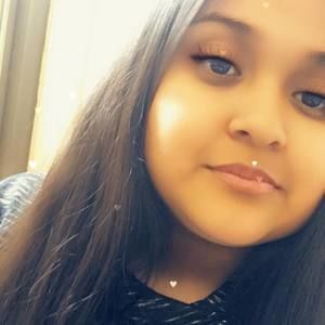 Meet your Posher, Kiona